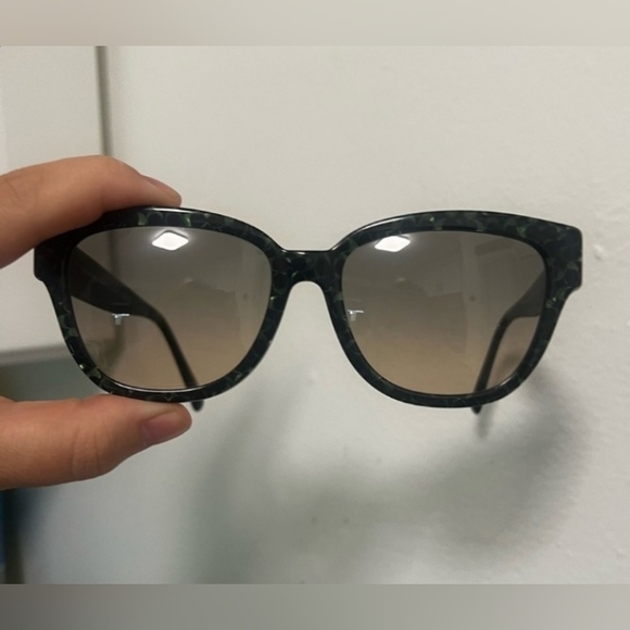 NWT Coach Sunglasses - Emerald Green Signature "C" w/Gold-Toned Hardware - Picture 7 of 11